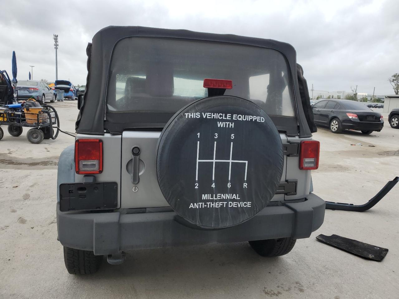 2015 Jeep Wrangler - Image 6