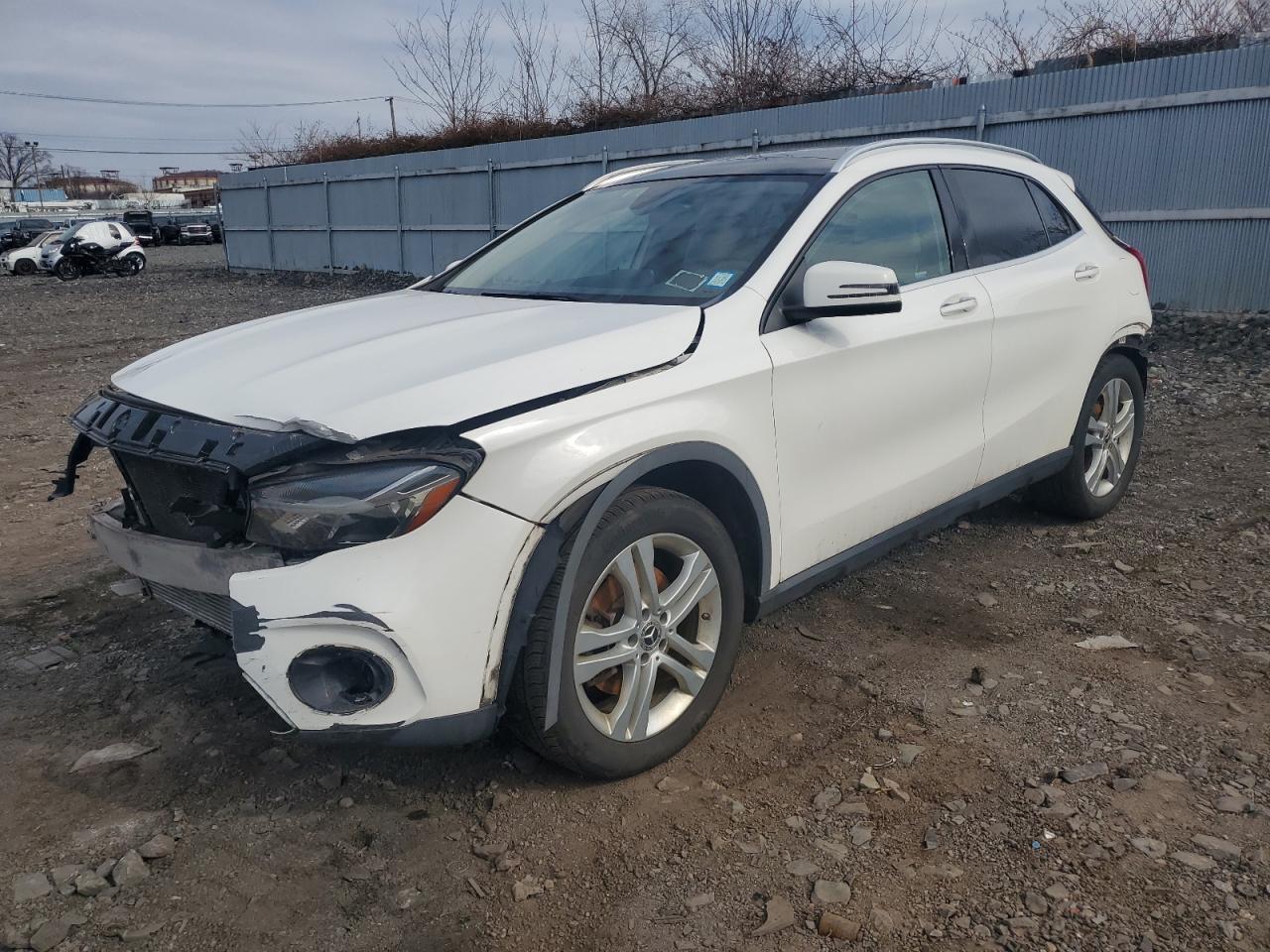 2020 Mercedes-Benz GLA-klasse - Image 1