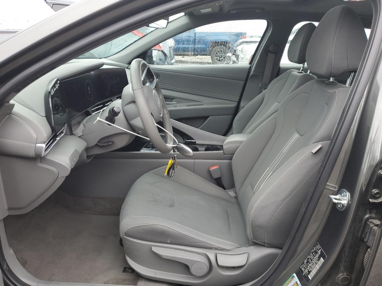 2024 Hyundai Elantra - Image 7
