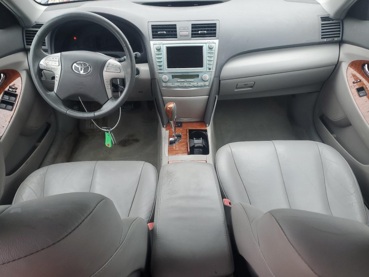 2009 Toyota Camry - Image 8