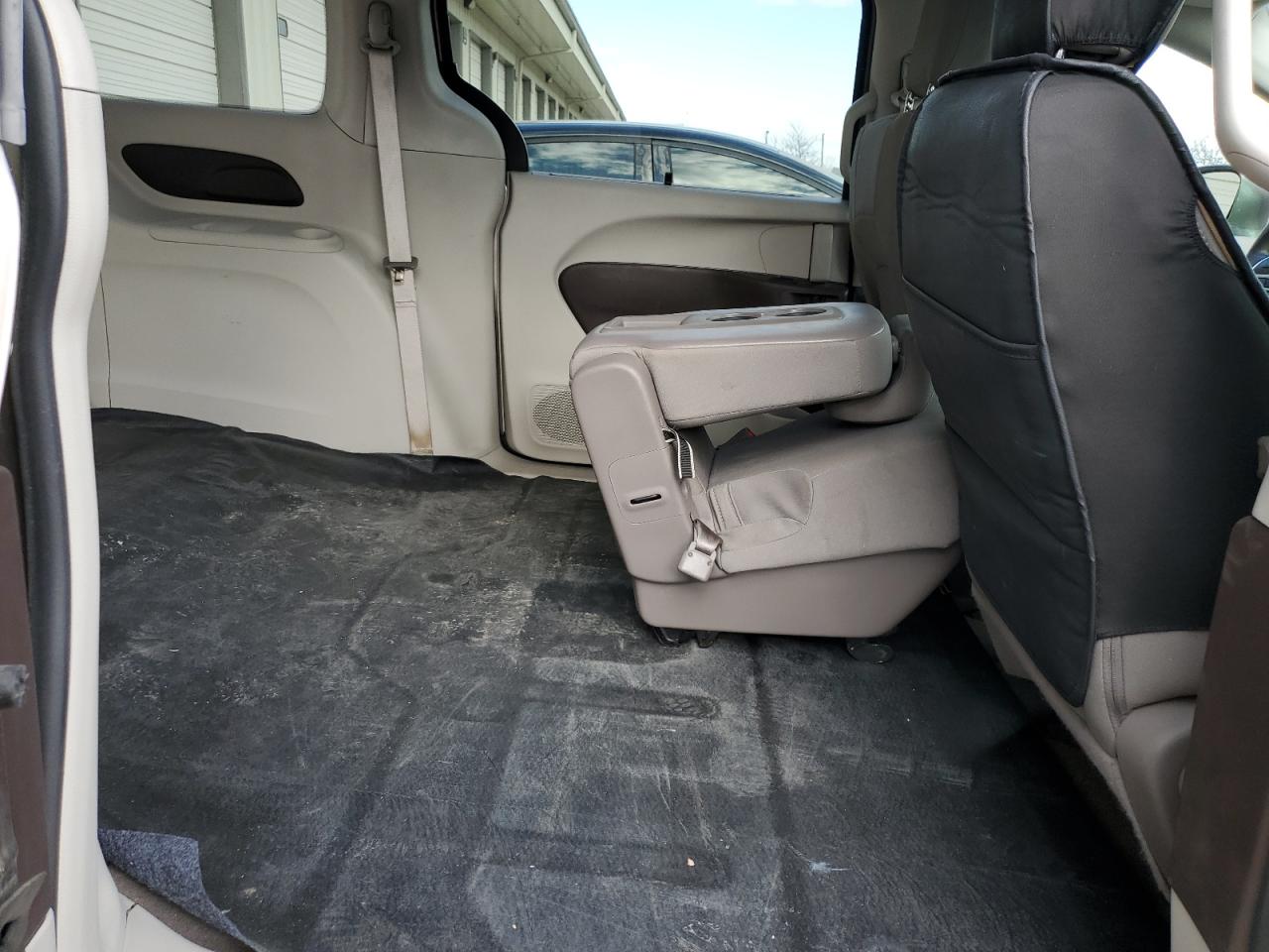 2018 Chrysler Pacifica - Image 11