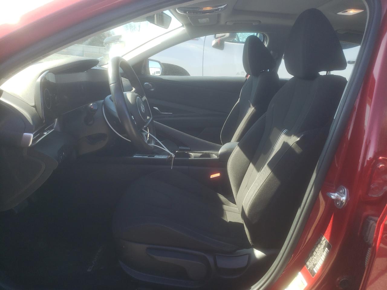 2024 Hyundai Elantra - Image 7