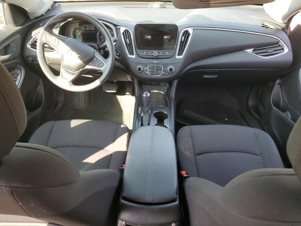 2019 Chevrolet Malibu - Image 8