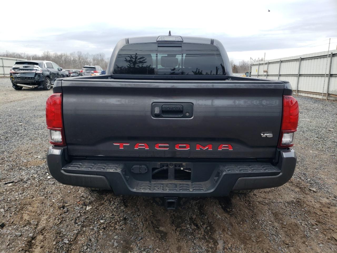 5TFCZ5ANXJX146411 TOYOTA TACOMA 2018