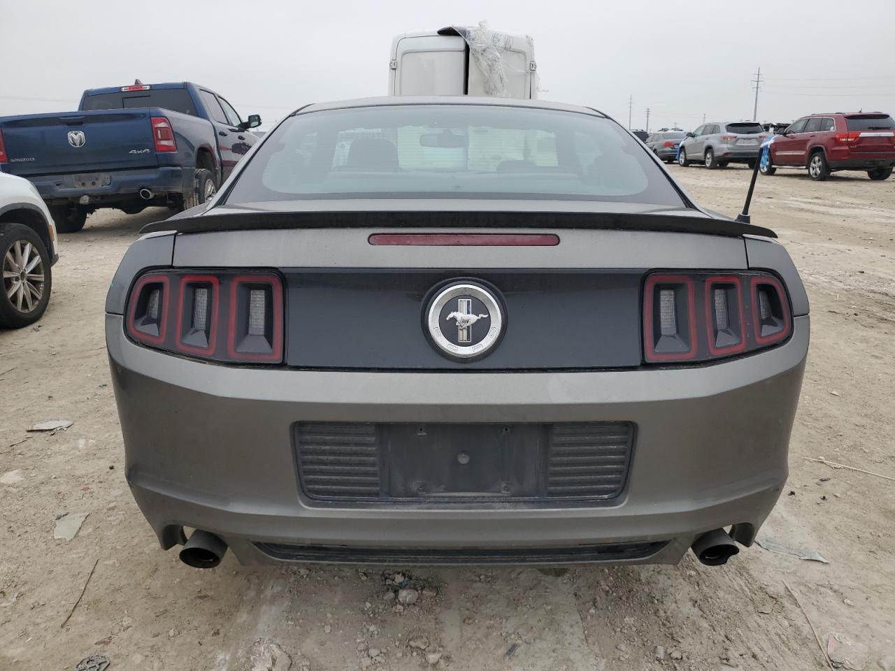 2014 Ford Mustang - Image 6