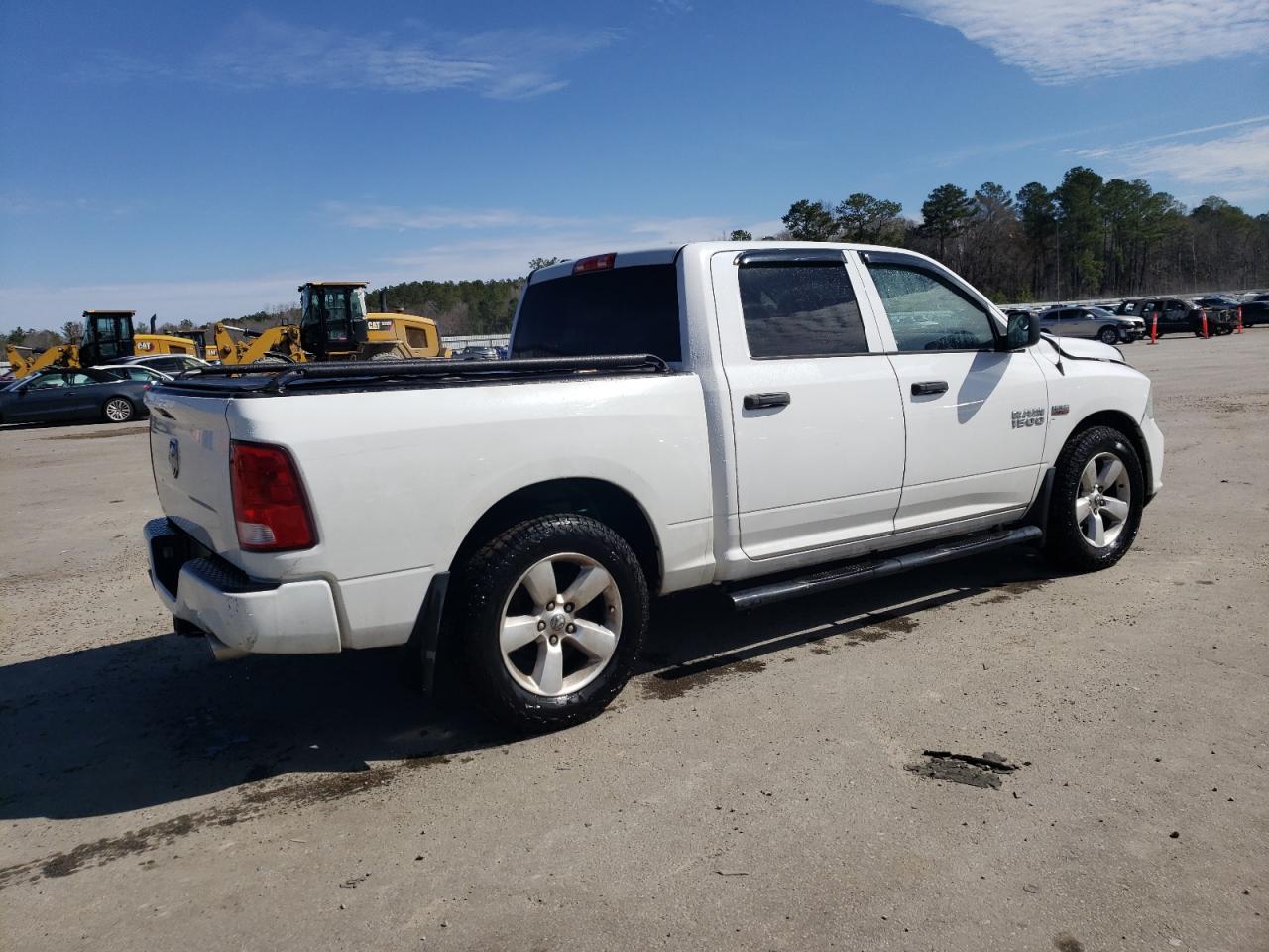 2015 RAM 1500 - Image 3