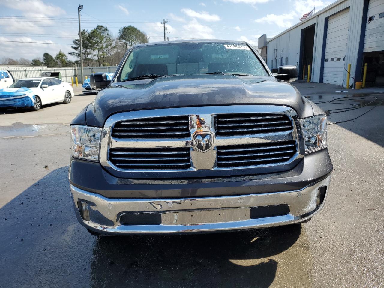 2016 RAM 1500 - Image 5