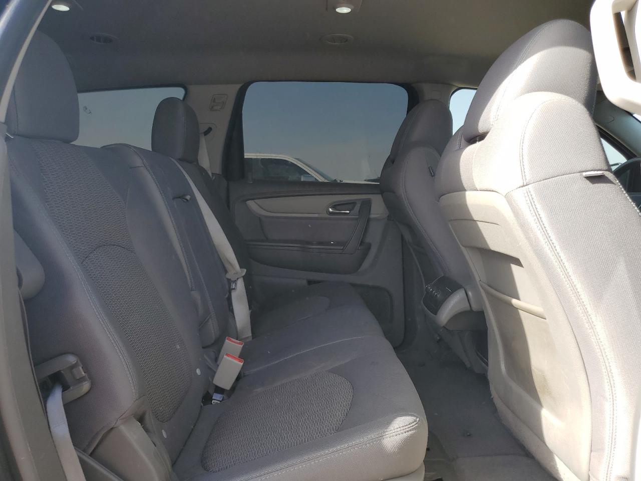 2013 Chevrolet Traverse - Image 11