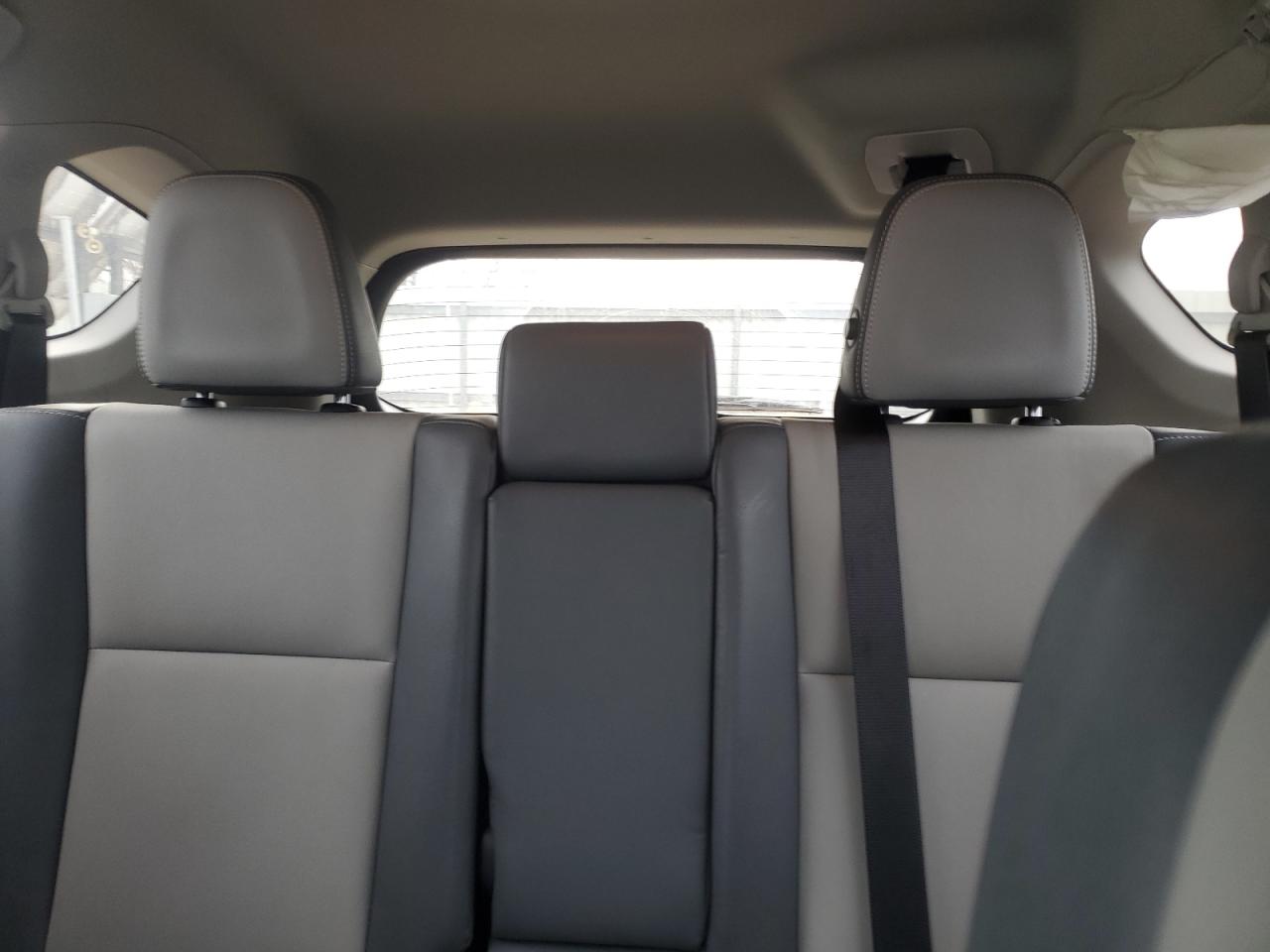 2013 Toyota RAV 4 - Image 10