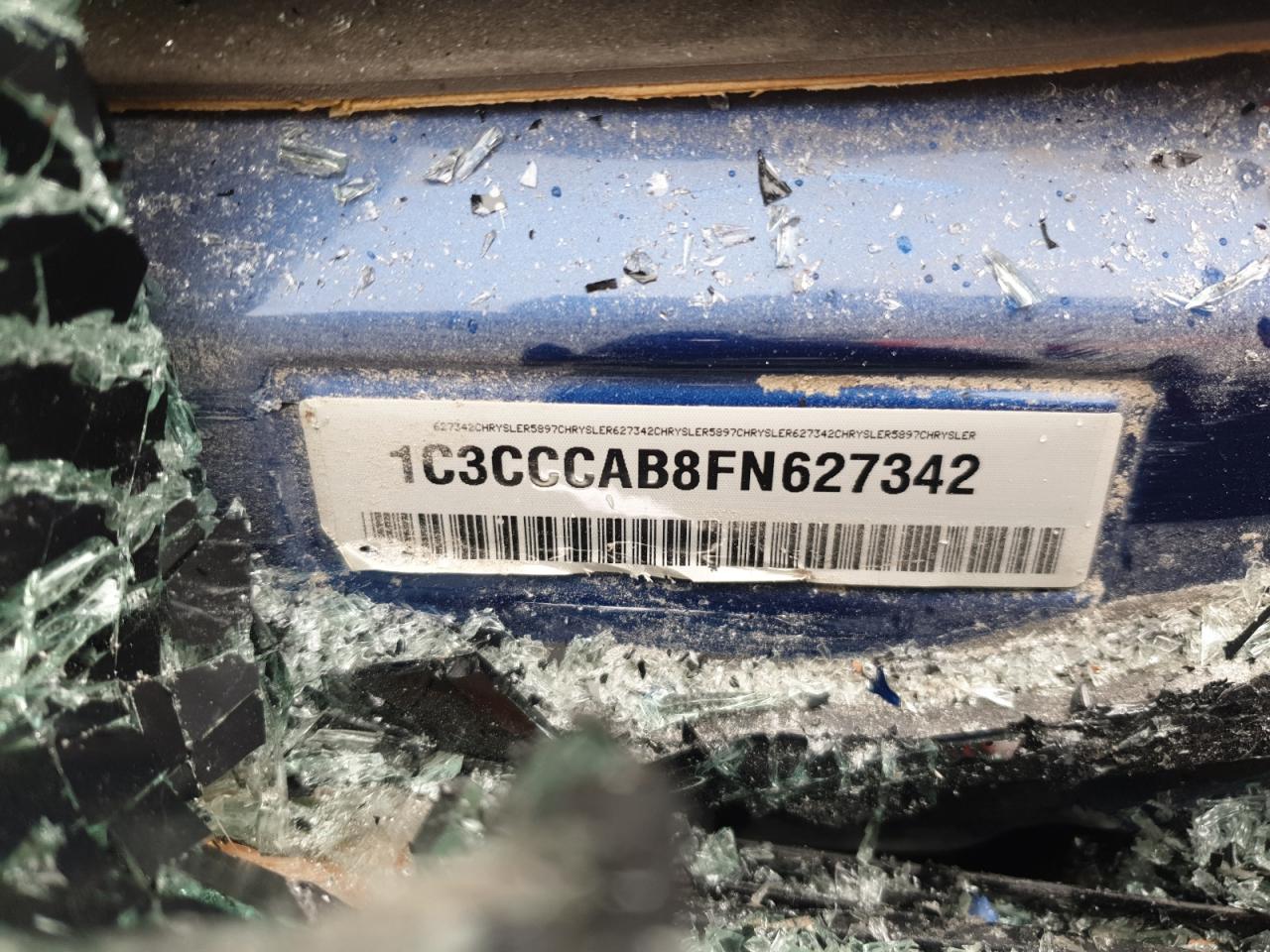 2015 Chrysler 200 Limited VIN: 1C3CCCAB8FN627342 Lot: 81109823