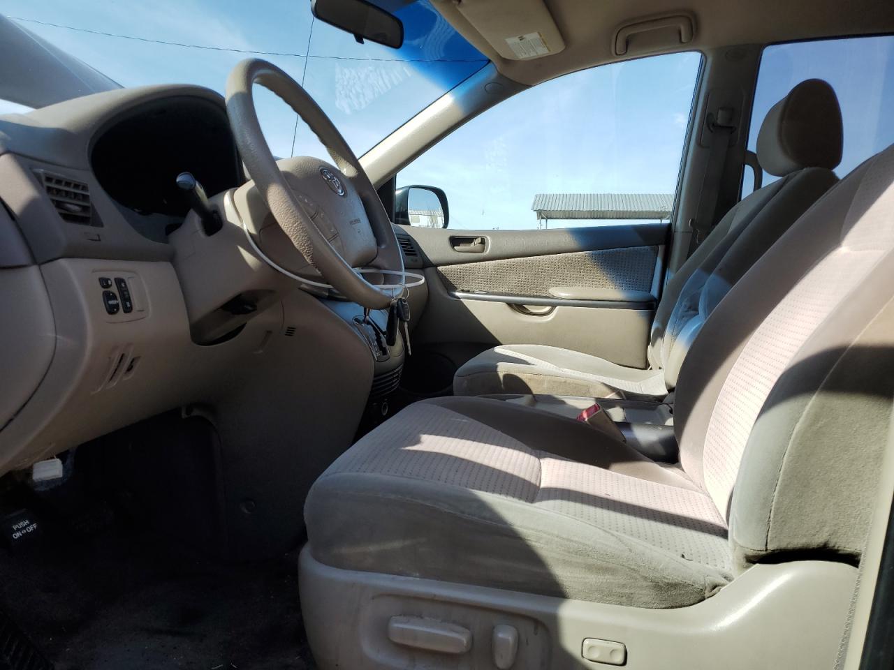 2006 Toyota Sienna - Image 7