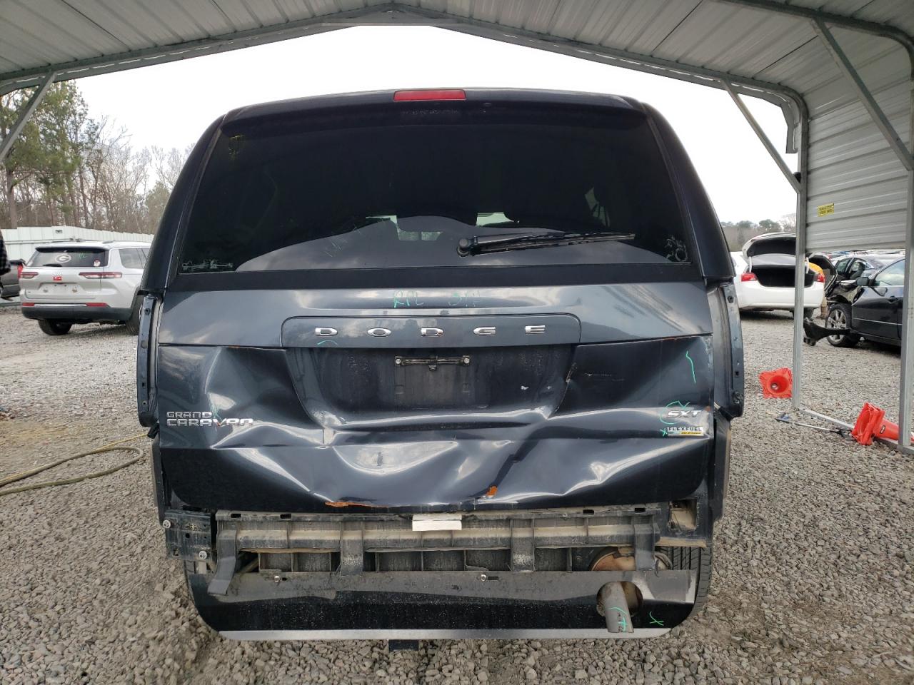 2014 Dodge Caravan - Image 6