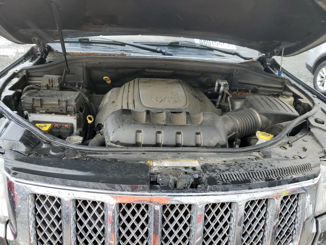 2012 Jeep Grand Cherokee - Image 12