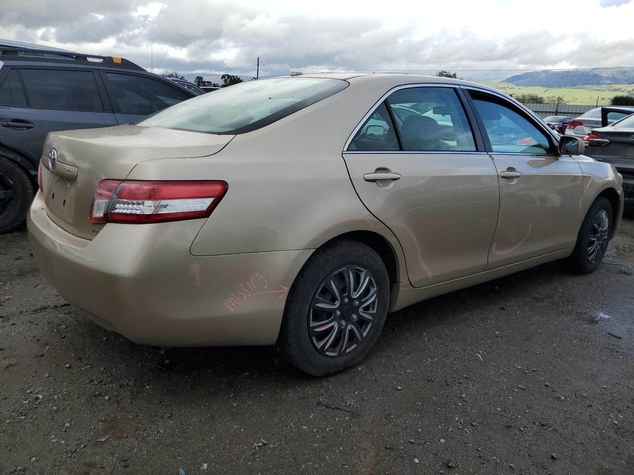 2010 Toyota Camry - Image 3