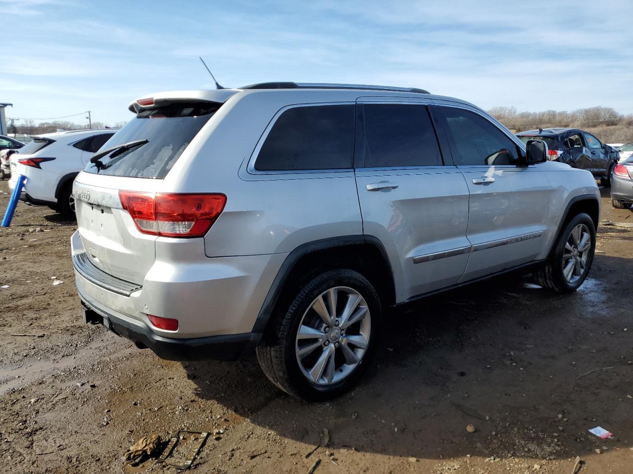 2013 Jeep Grand Cherokee - Image 3