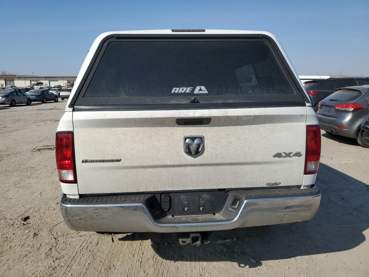 2015 RAM 1500 - Image 6