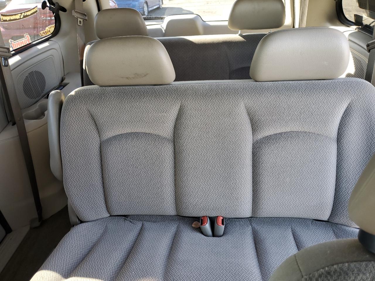2006 Dodge Caravan - Image 10