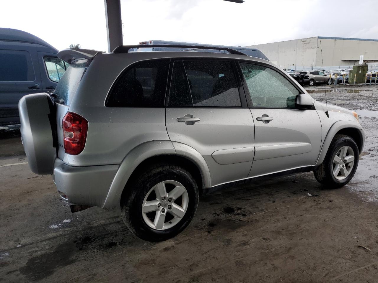 2005 Toyota RAV 4 - Image 3