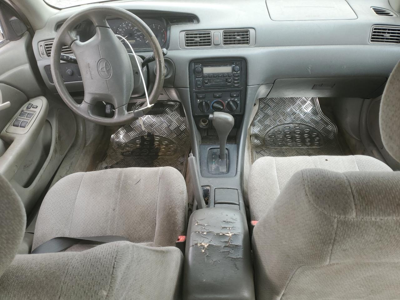 2000 Toyota Camry Ce VIN: JT2BG22K6Y0471945 Lot: 48932715