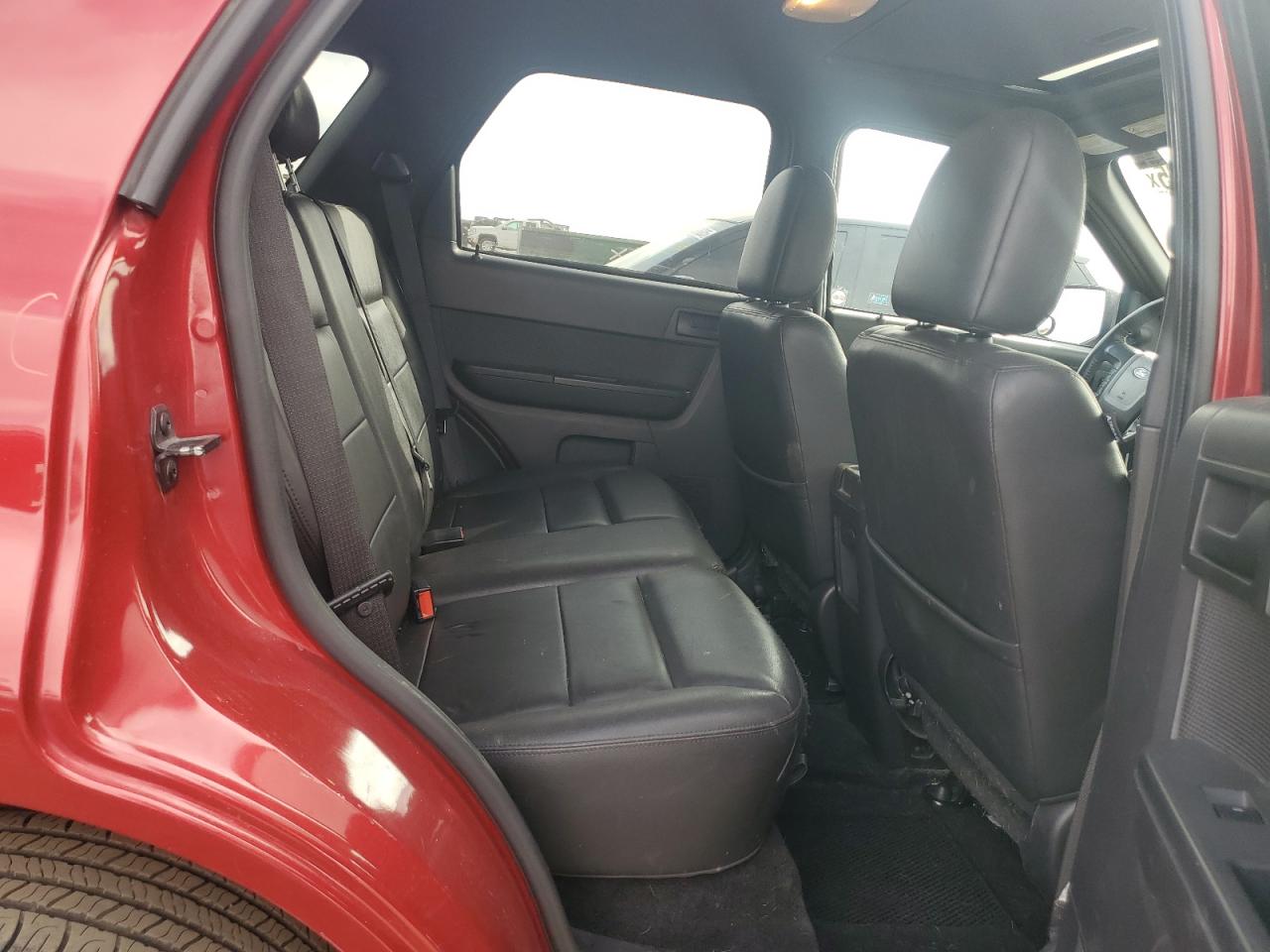 2009 Ford Escape - Image 11