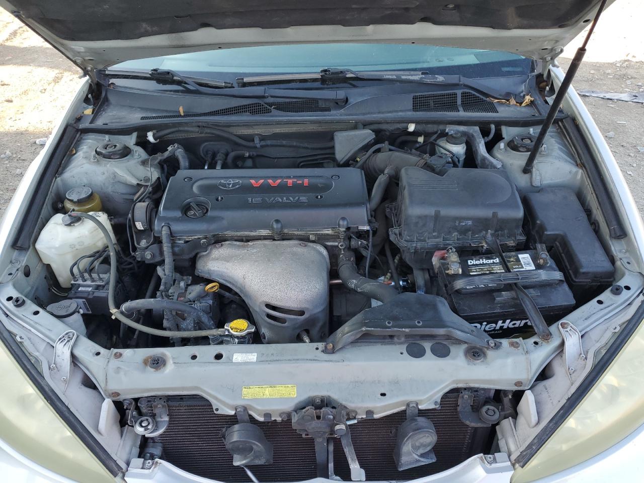 2005 Toyota Camry - Image 11