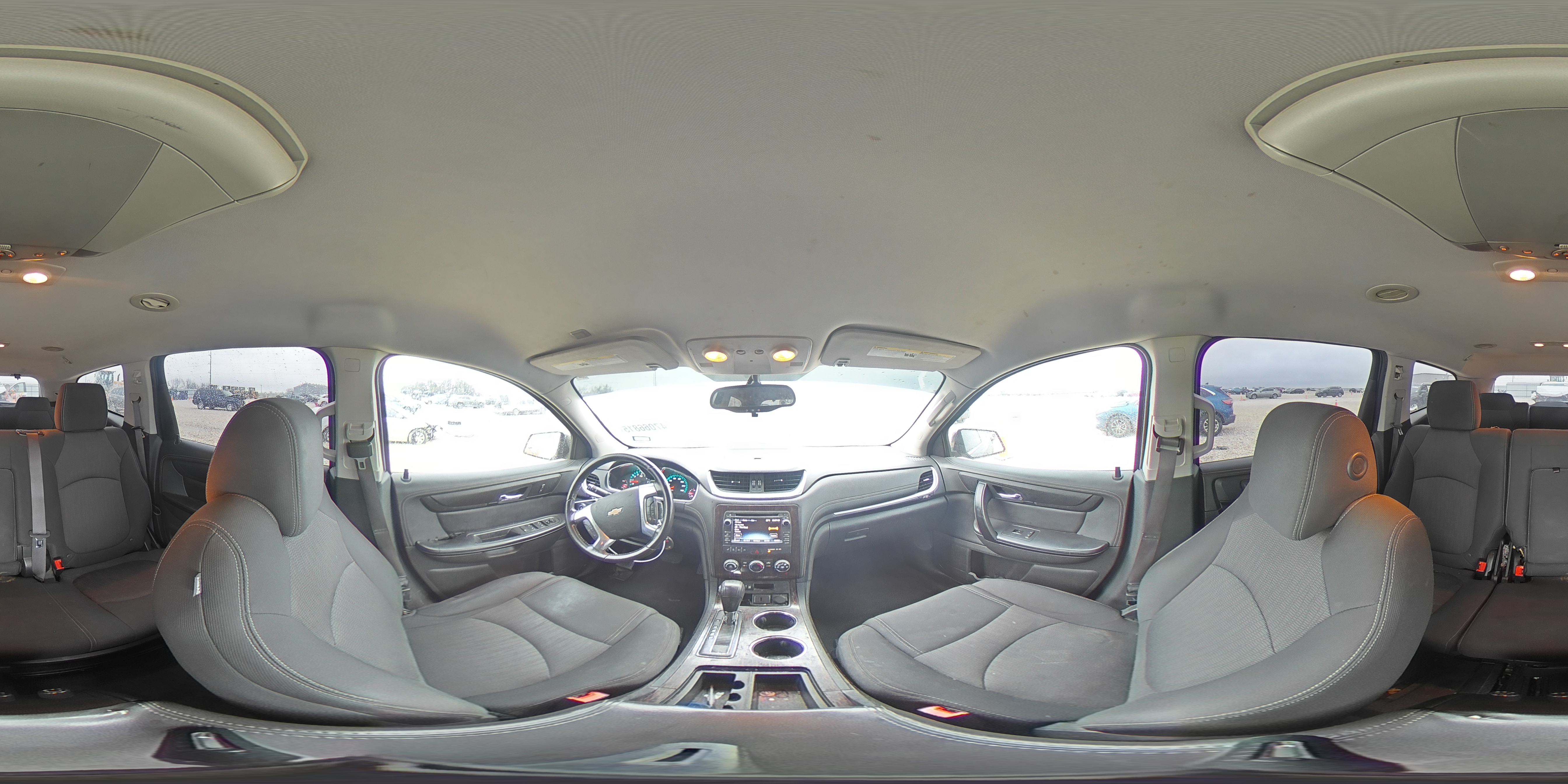 2015 Chevrolet Traverse - Image 13