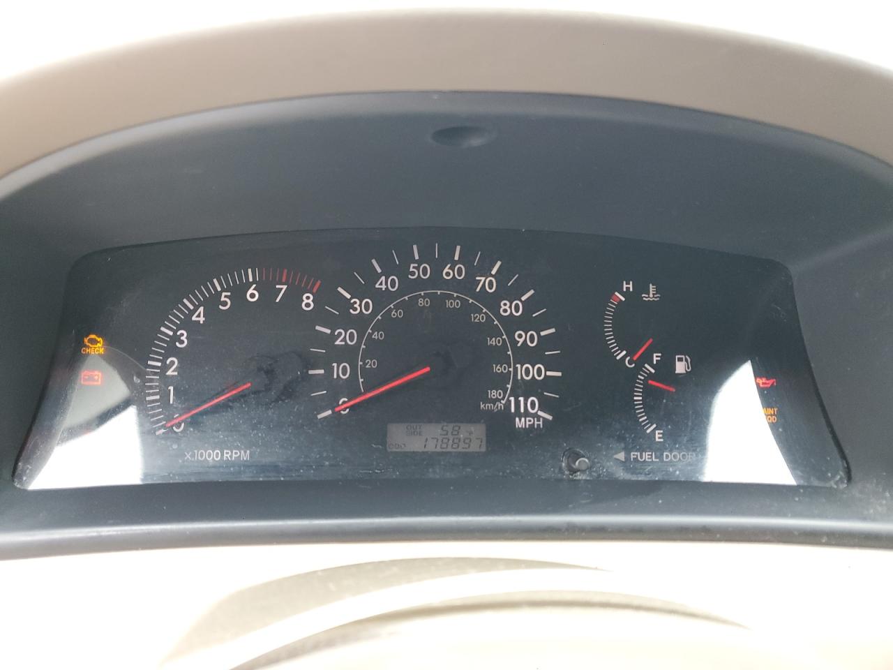 2005 Toyota Corolla - Image 9