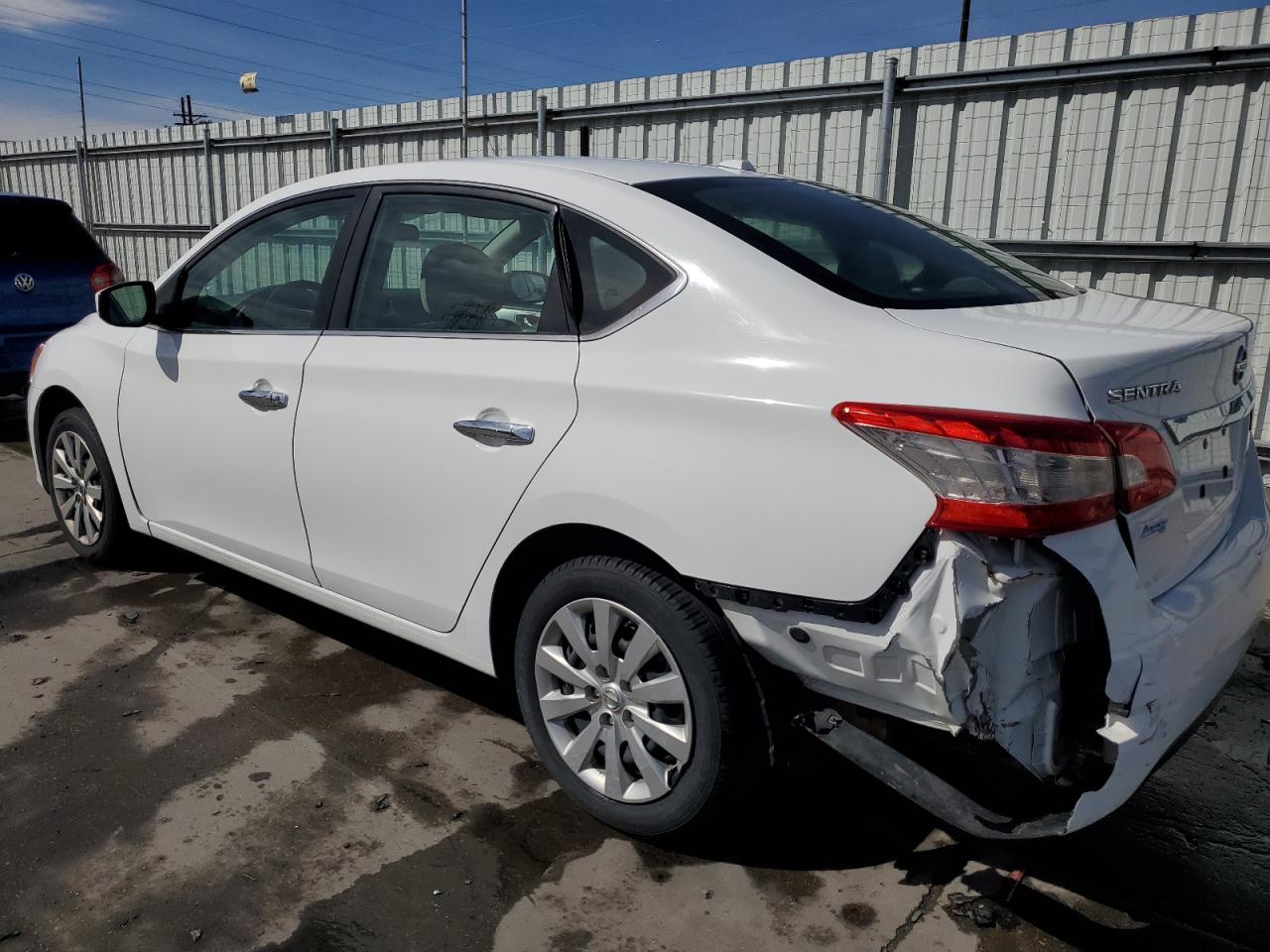 2015 Nissan Sentra - Image 2