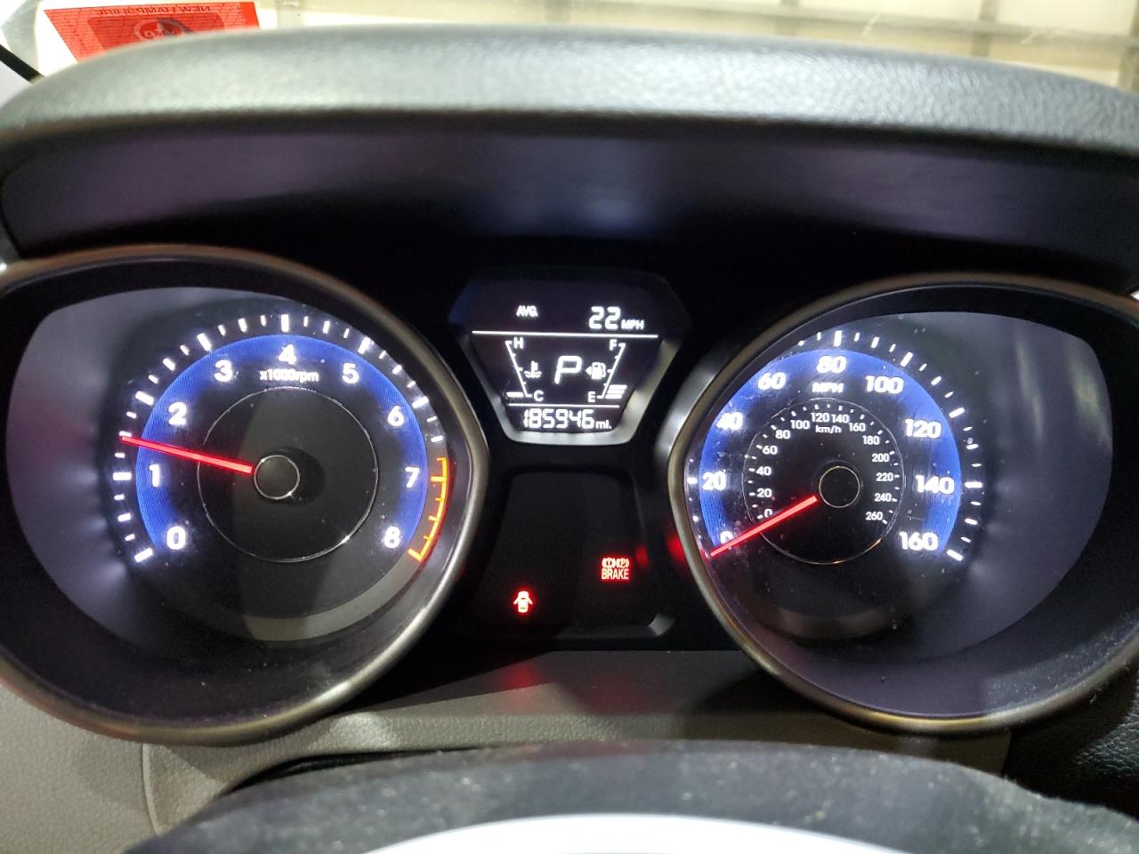 2016 Hyundai Elantra - Image 9