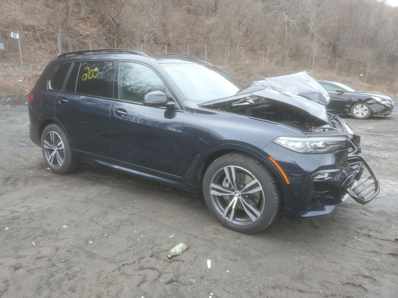 2021 BMW X7 - Image 4