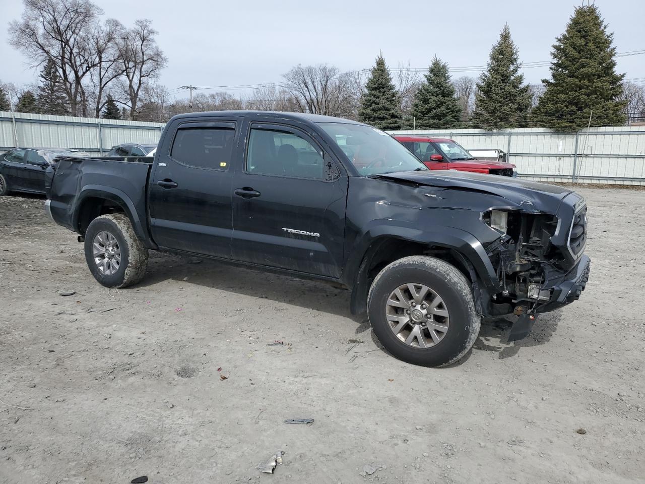 2017 Toyota Tacoma - Image 4