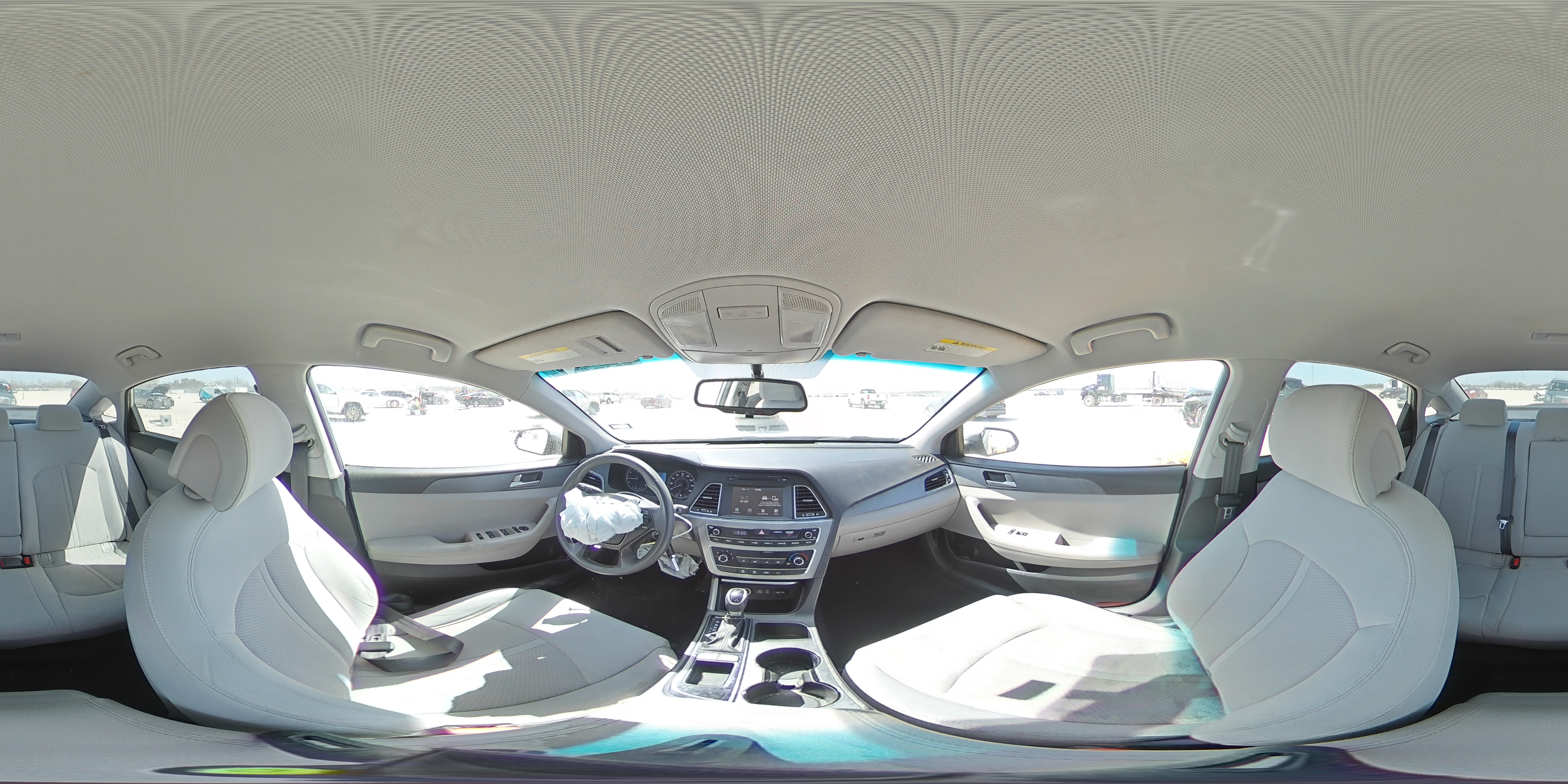 2016 Hyundai Sonata - Image 13