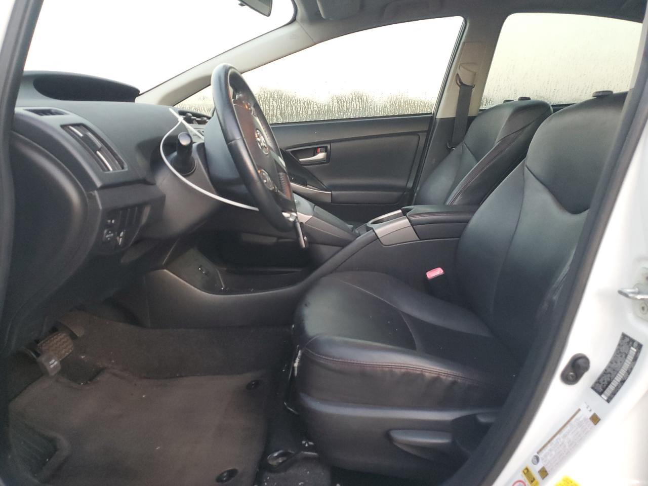 2013 Toyota Prius - Image 7