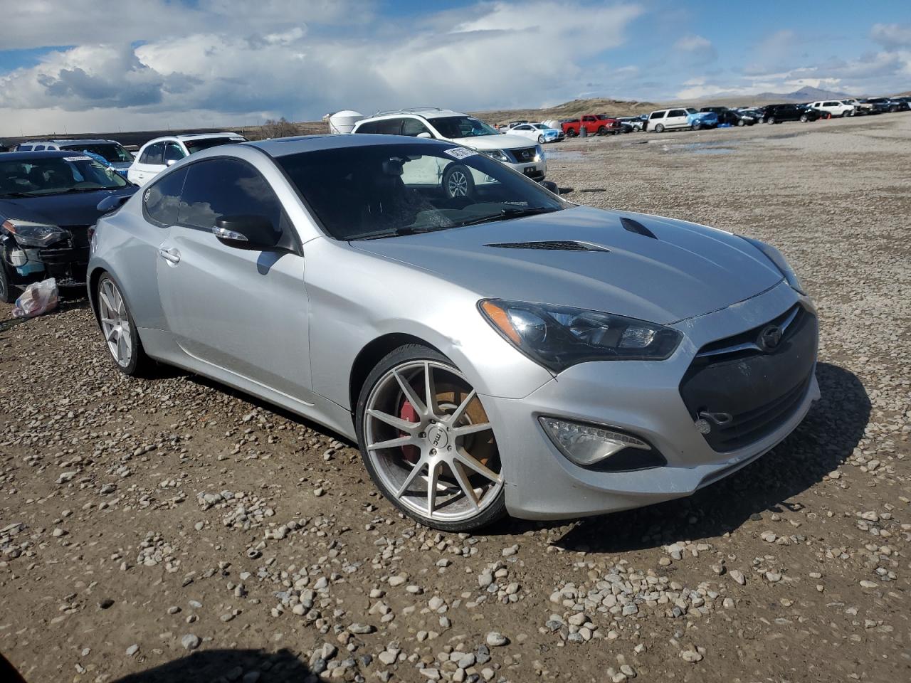 2014 Hyundai Genesis - Image 4