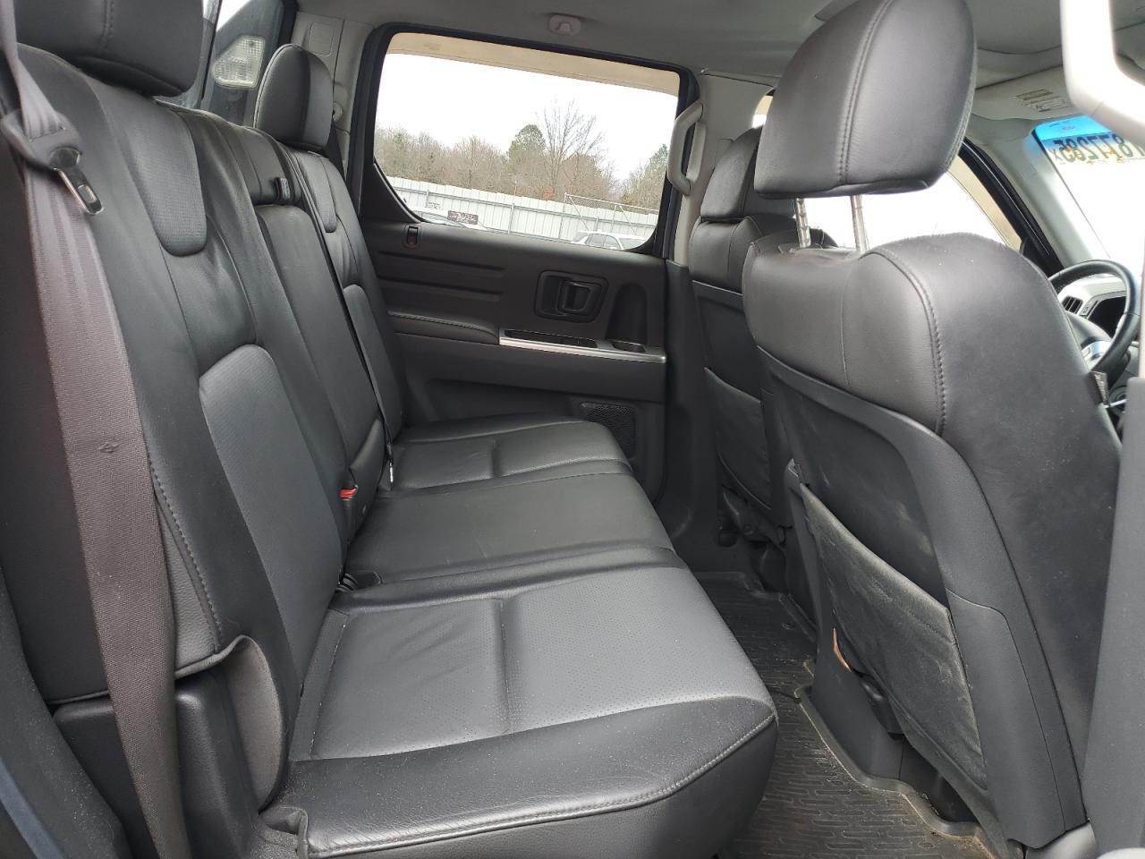 2006 Honda Ridgeline - Image 11