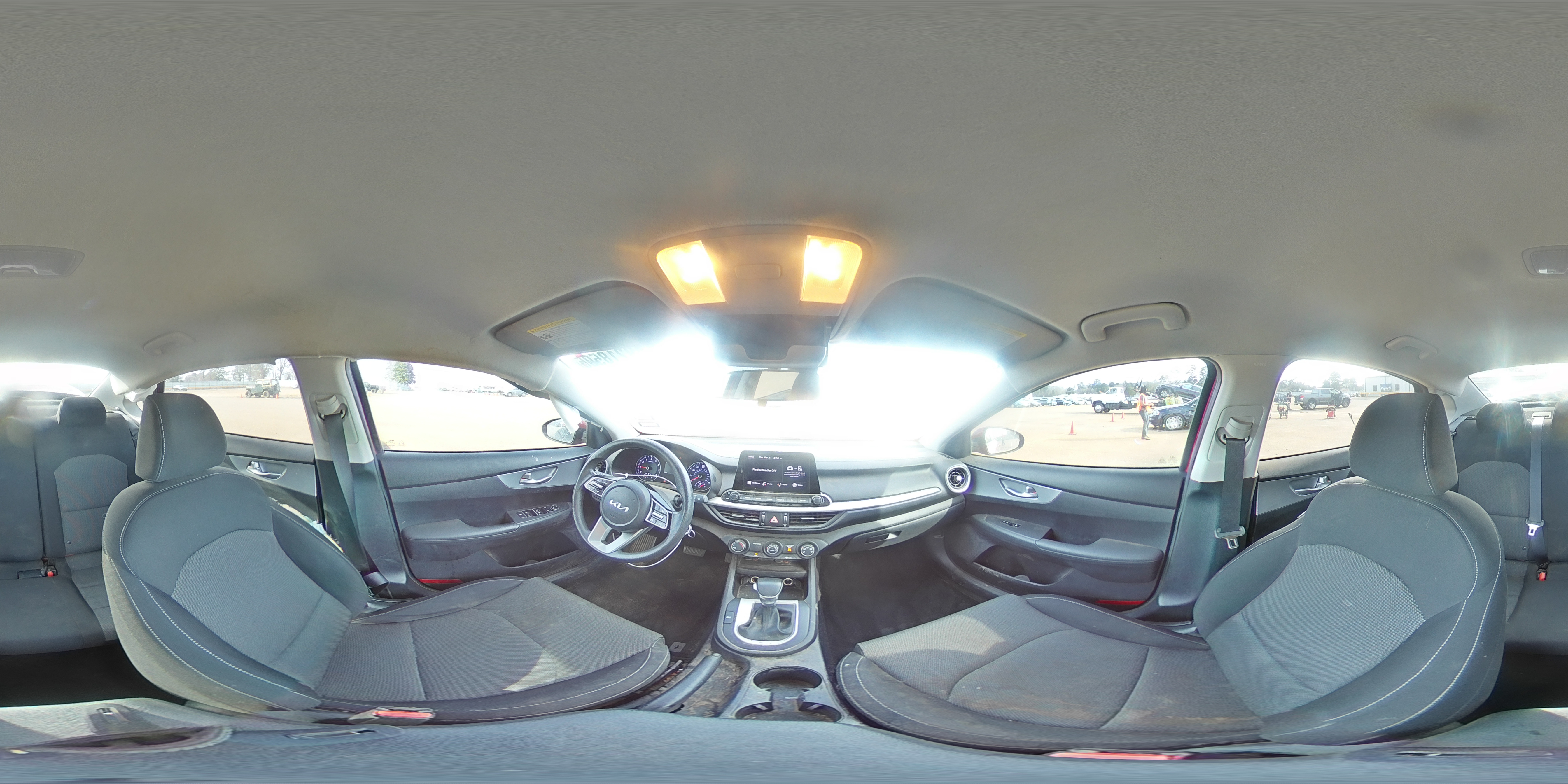2023 Kia Forte - Image 12