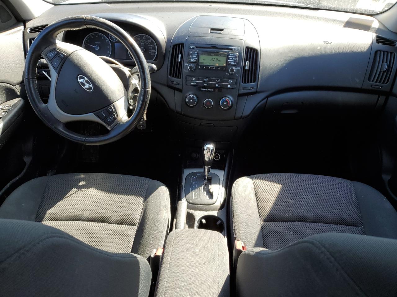 2009 Hyundai Elantra - Image 8