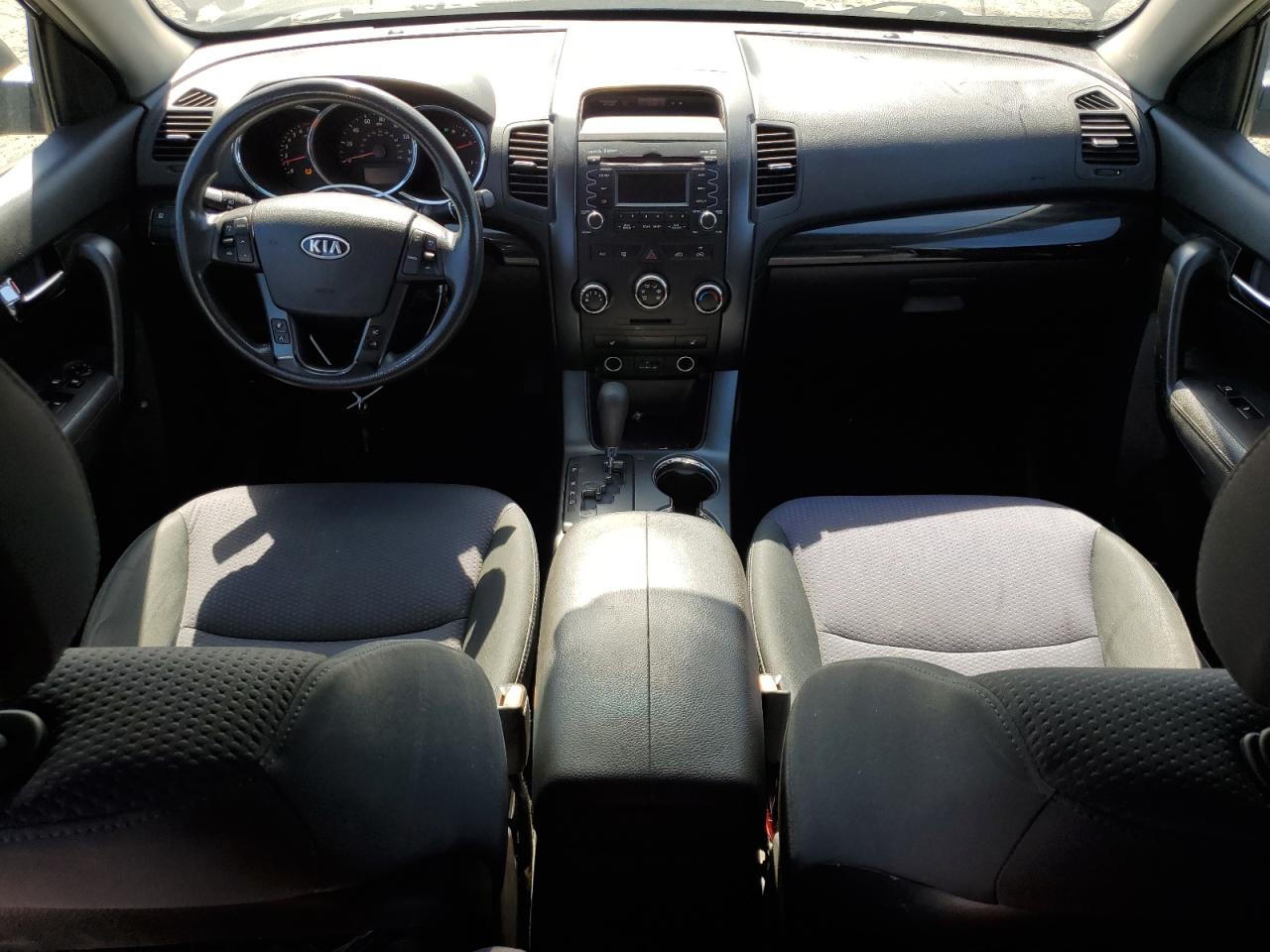 2011 Kia Sorento - Image 8
