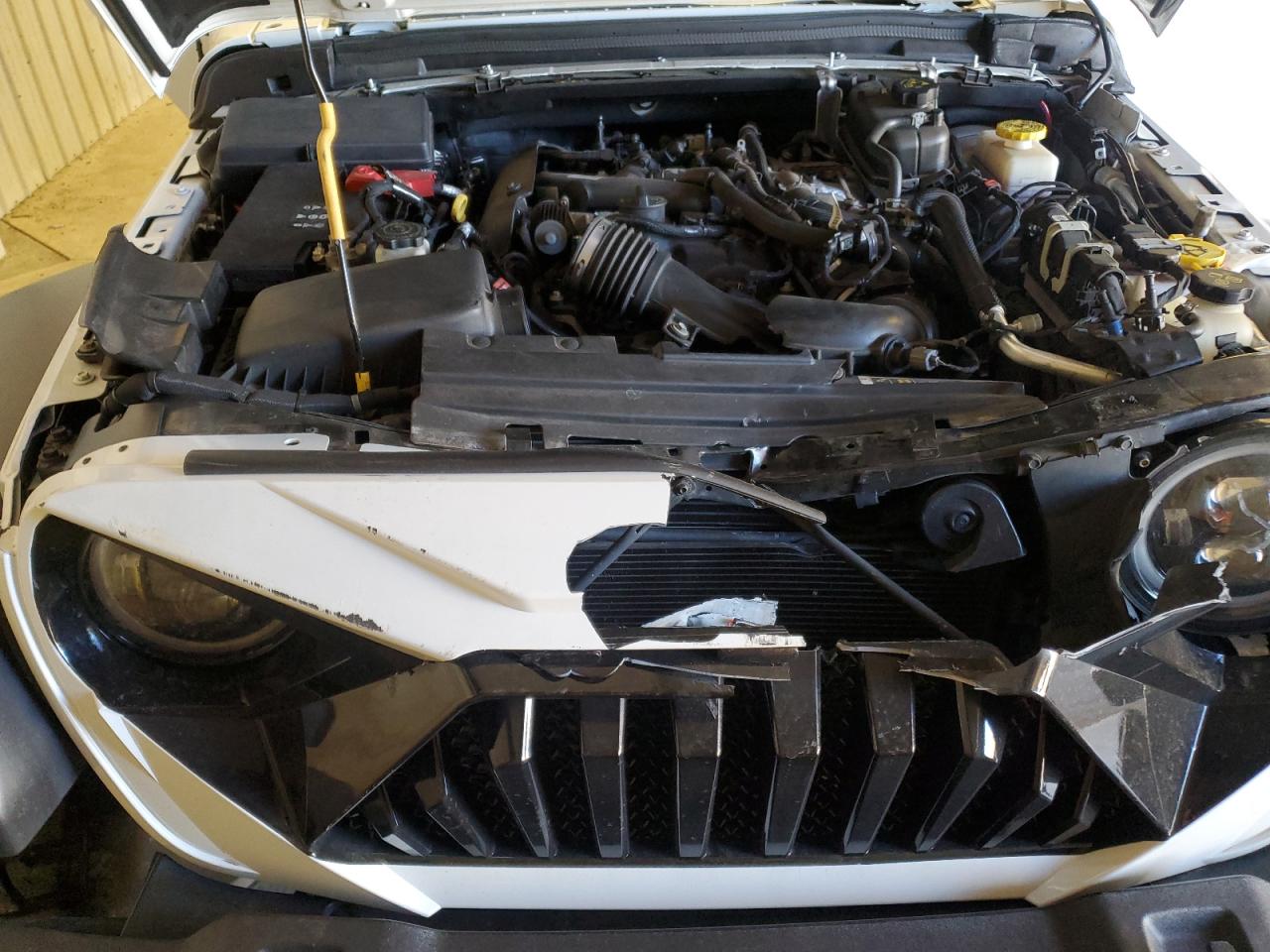 2020 Jeep Wrangler - Image 12