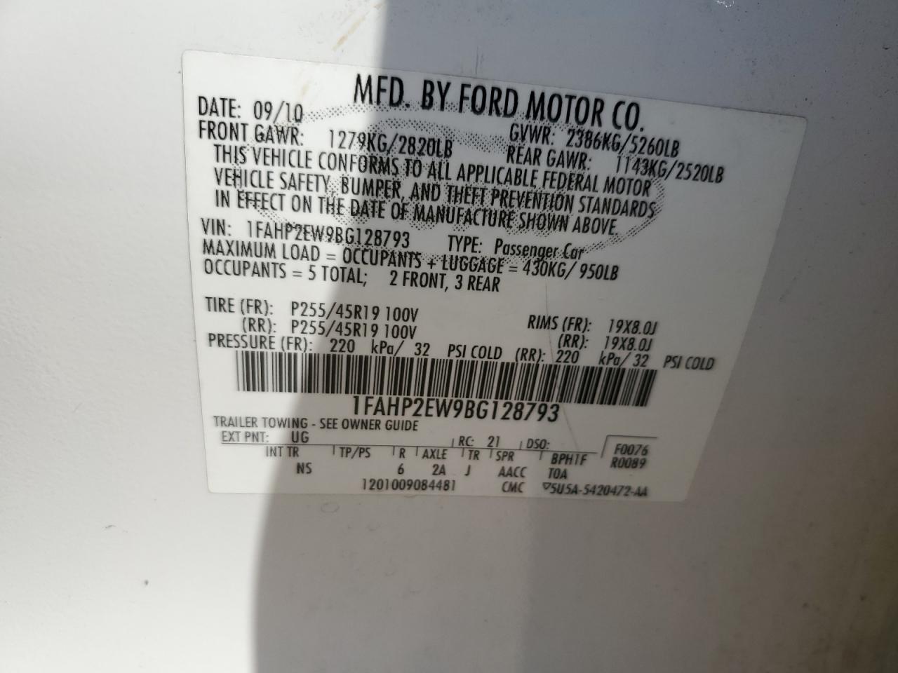 2011 Ford Taurus - Image 15