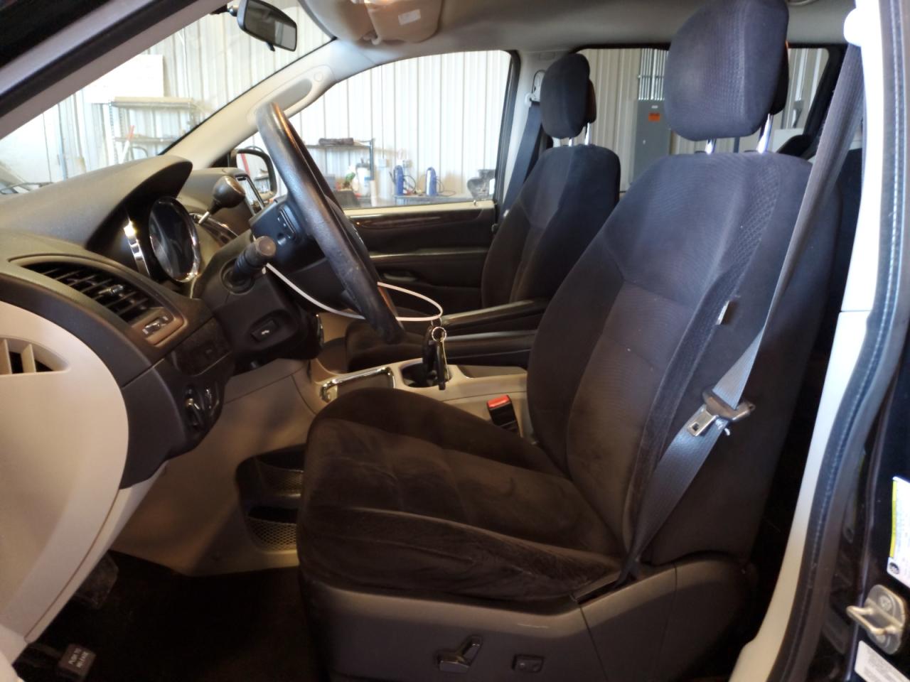 2014 Dodge Caravan - Image 7