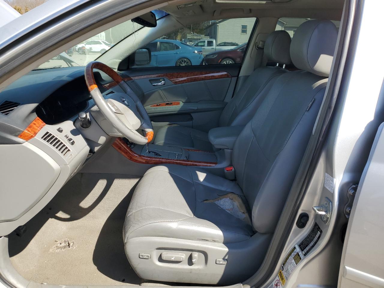 2007 Toyota Avalon - Image 7