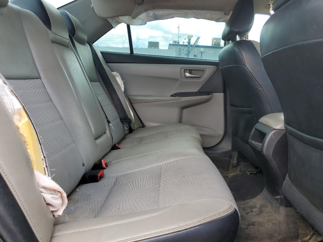 2016 Toyota Camry - Image 10
