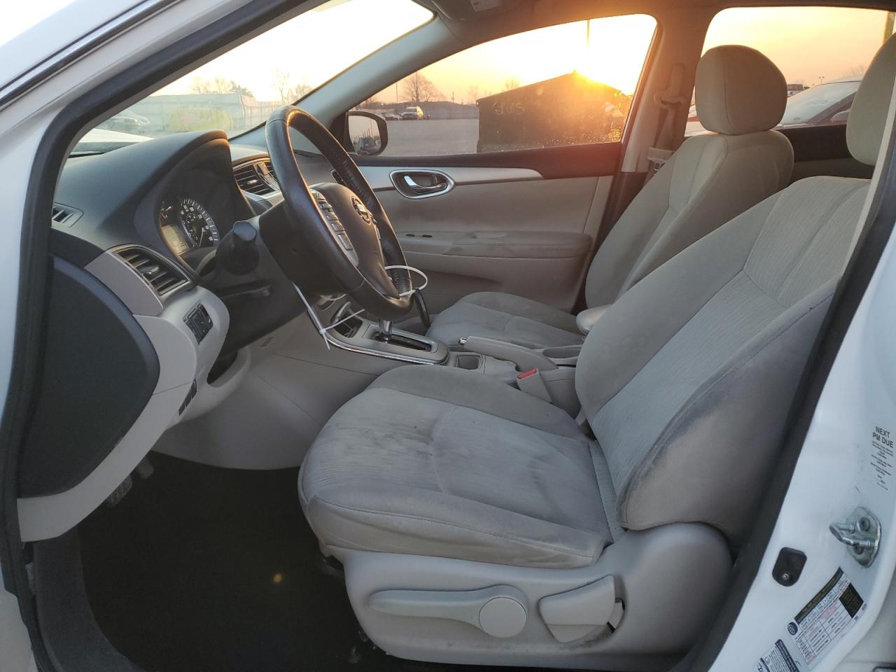 2015 Nissan Sentra - Image 7