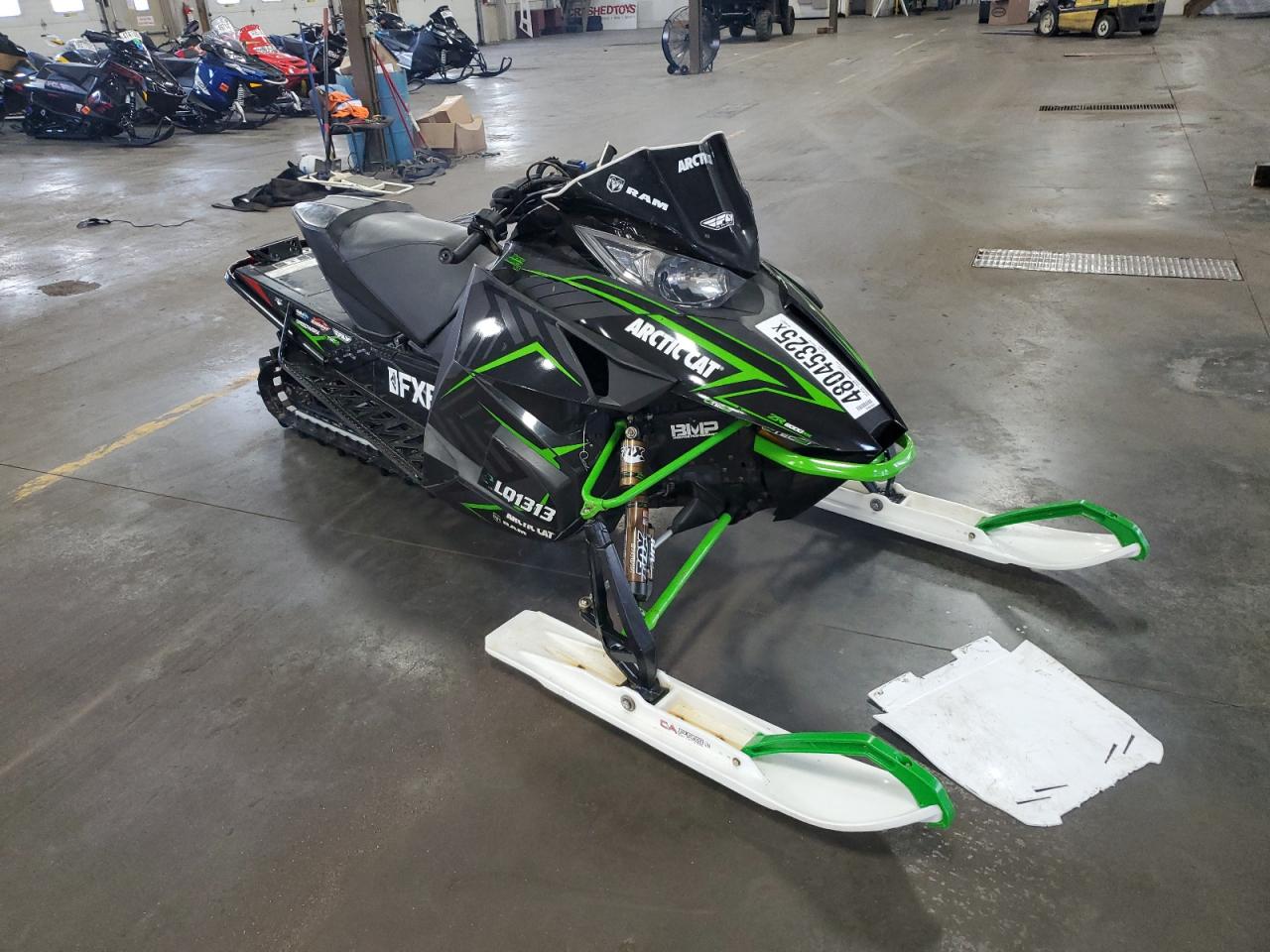 2015 Afwv Wildcat للبيع في Ham Lake، MN - Top/Roof