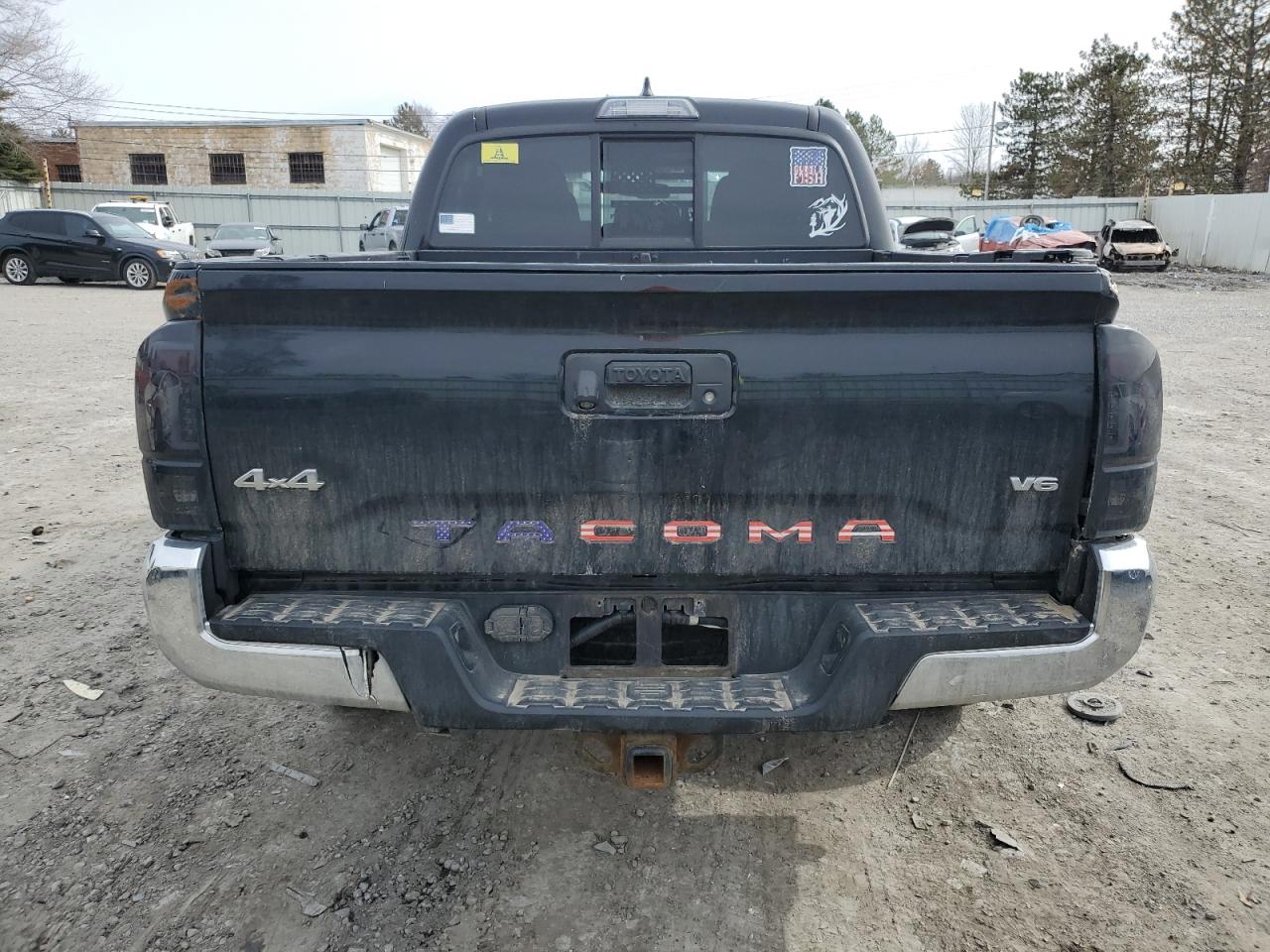 2017 Toyota Tacoma - Image 6