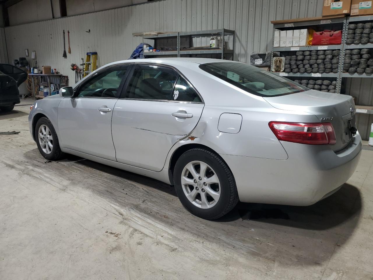 2009 Toyota Camry - Image 2