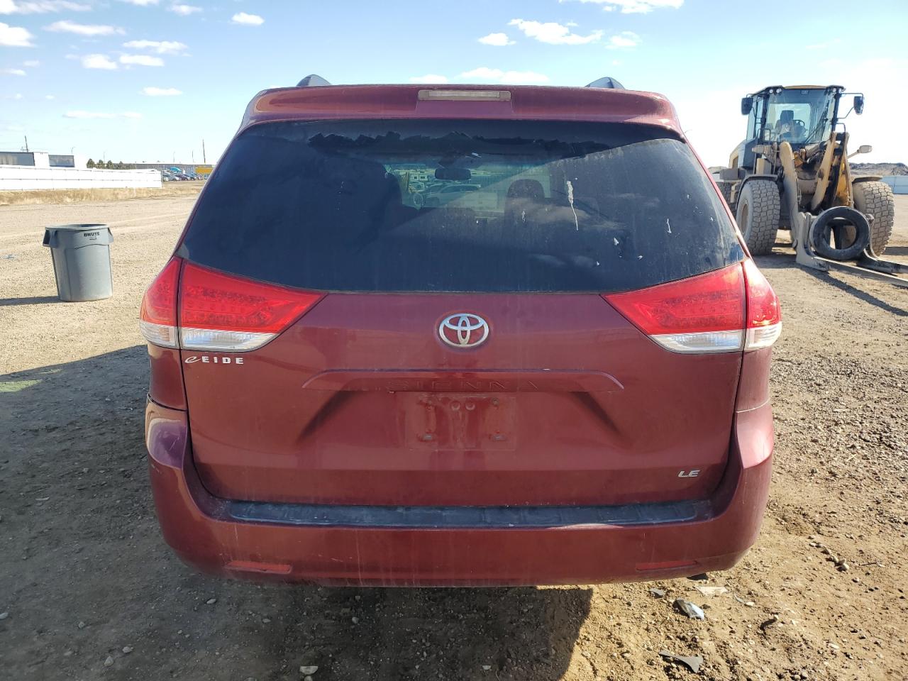 2011 Toyota Sienna - Image 6