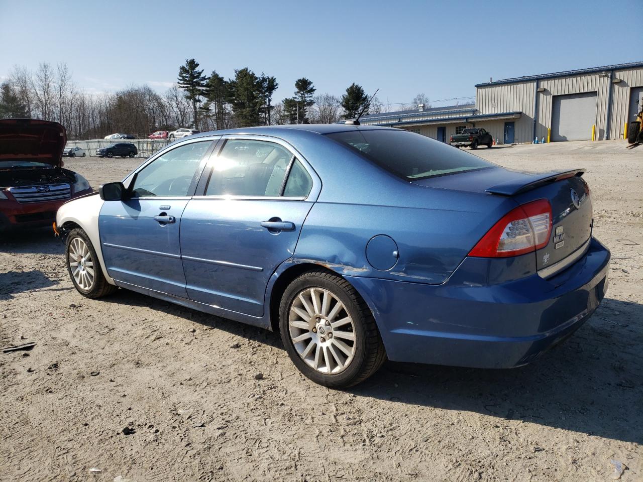 2009 Mercury Milan - Image 2