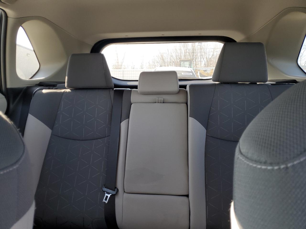 2023 Toyota RAV 4 - Image 10